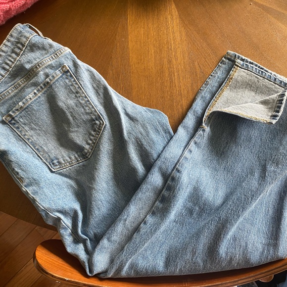 High-Waisted OG Loose Side-Slit Jeans - Picture 5 of 5